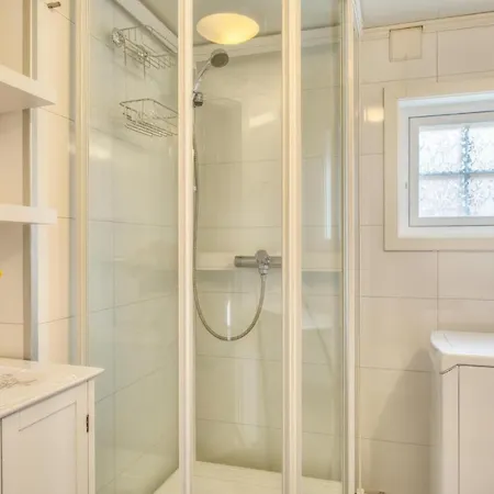 Awesome In W/ Sauna And 5 Bedrooms
